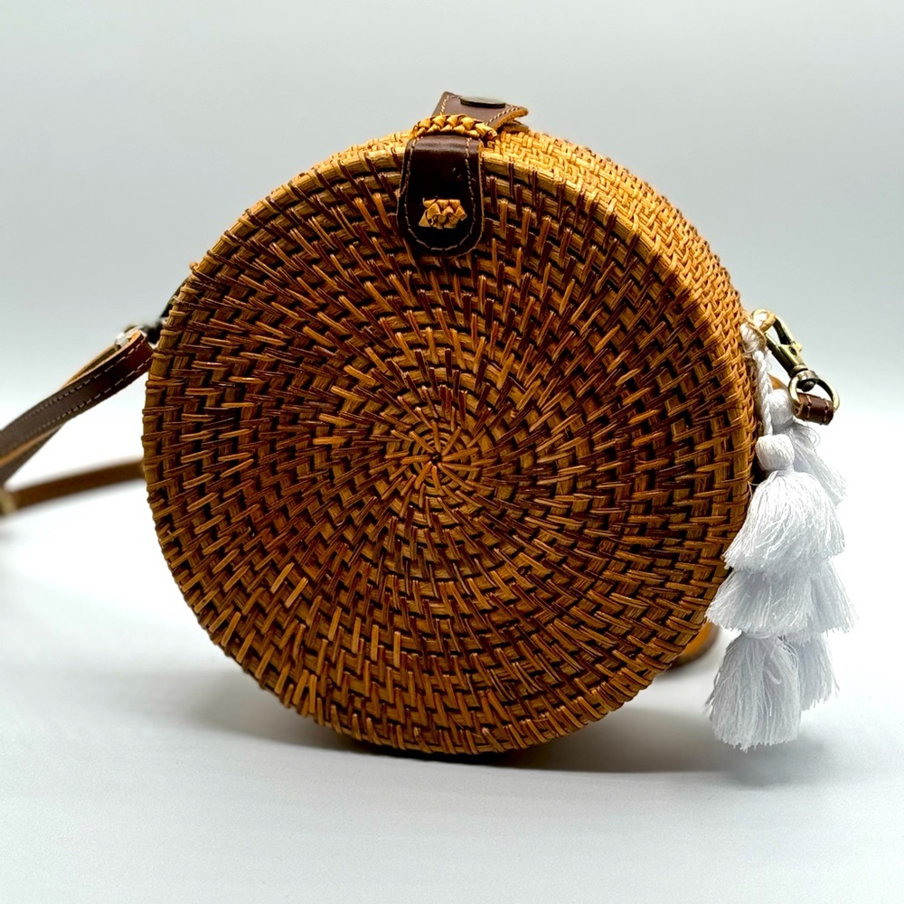 Woven purse